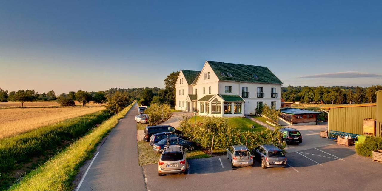 Hotel Apfelhof Rohrer Lutzmannsburg Exterior foto