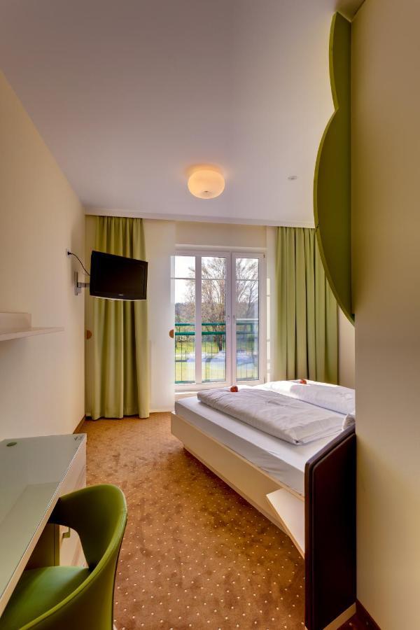 Hotel Apfelhof Rohrer Lutzmannsburg Exterior foto
